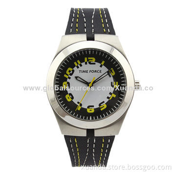 Unique color design, stainless steel case, genuine leather strap, popular with girls in 2014